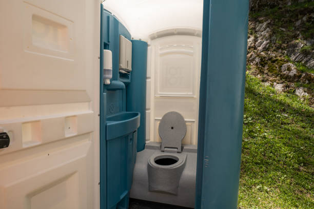 Best Luxury portable toilet rental  in Heavener, OK
